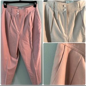 Liz Claiborne Dark Rose Pink Pleated Dress Pants Vintage size 14
Modern size 10